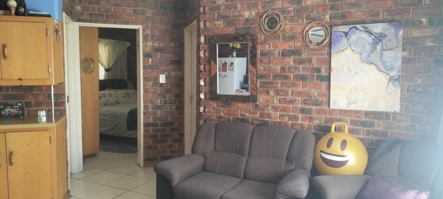 2 Bedroom Property for Sale in Uitsig Free State
